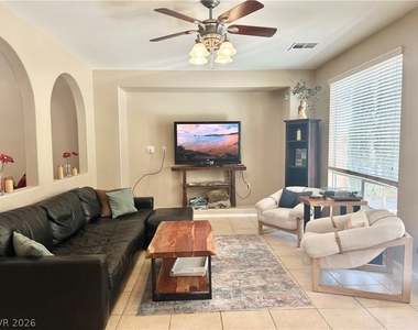 11764 Via Esperanza Avenue - Photo Thumbnail 1
