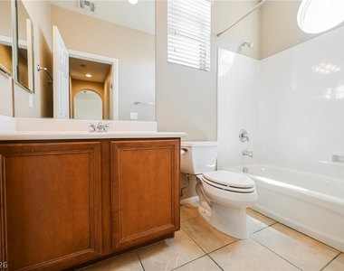 11764 Via Esperanza Avenue - Photo Thumbnail 11