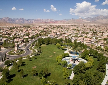 11764 Via Esperanza Avenue - Photo Thumbnail 15