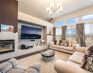 485 Indigo Springs Street - Photo Thumbnail 12