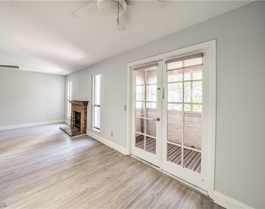 3411 Sunfish Drive - Photo Thumbnail 7