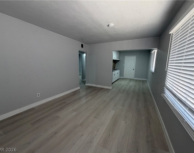 2111 Stewart Avenue - Photo Thumbnail 4