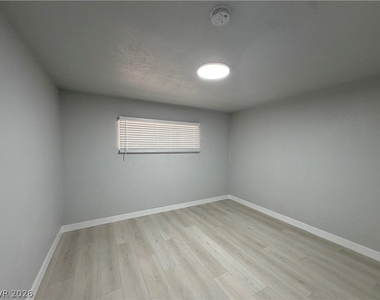 2111 Stewart Avenue - Photo Thumbnail 10