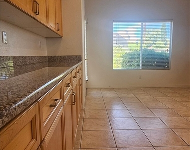 7828 Summer Harvest Avenue - Photo Thumbnail 11