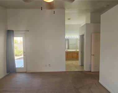 7828 Summer Harvest Avenue - Photo Thumbnail 26