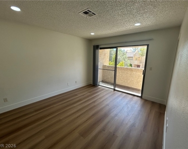 3937 S Torrey Pines Drive - Photo Thumbnail 17