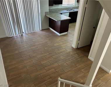 3937 S Torrey Pines Drive - Photo Thumbnail 12