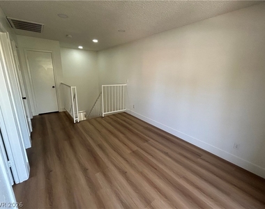 3937 S Torrey Pines Drive - Photo Thumbnail 14