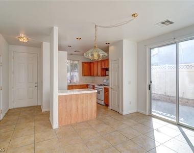 6180 Bridgeport Hills Avenue - Photo Thumbnail 1