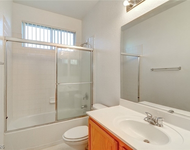 6180 Bridgeport Hills Avenue - Photo Thumbnail 11