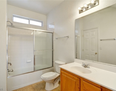 6180 Bridgeport Hills Avenue - Photo Thumbnail 6