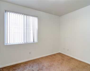 6180 Bridgeport Hills Avenue - Photo Thumbnail 5