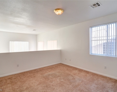 6180 Bridgeport Hills Avenue - Photo Thumbnail 7