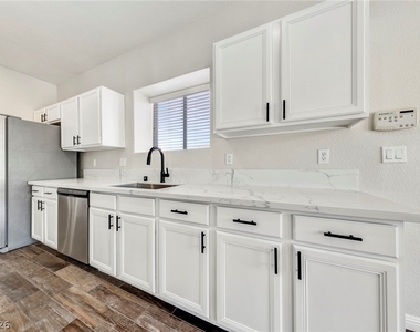 740 Aldo Rae Court - Photo Thumbnail 12