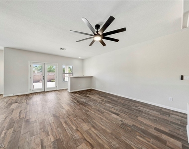 740 Aldo Rae Court - Photo Thumbnail 6