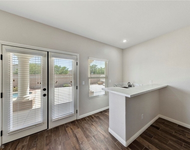 740 Aldo Rae Court - Photo Thumbnail 15