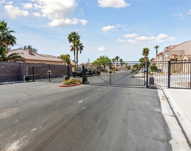 740 Aldo Rae Court - Photo Thumbnail 34