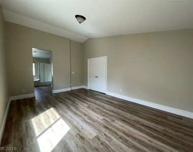 9701 Kampsville Avenue - Photo Thumbnail 15