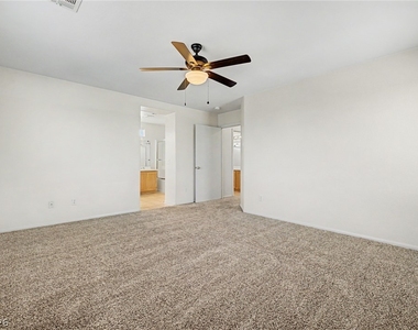 2392 Predera Avenue - Photo Thumbnail 15
