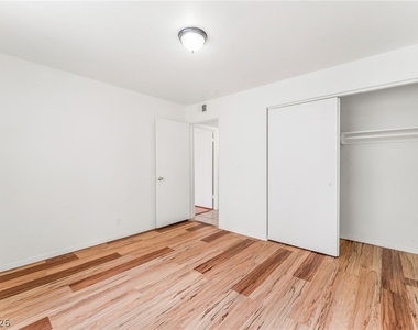 3204 N Michael Way - Photo Thumbnail 16
