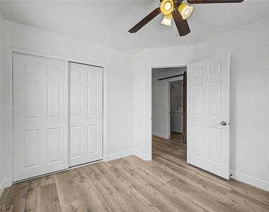 8168 New Leaf Avenue - Photo Thumbnail 20