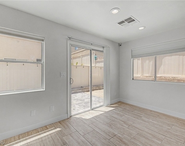 8168 New Leaf Avenue - Photo Thumbnail 7