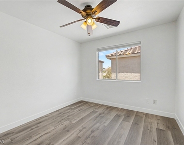 8168 New Leaf Avenue - Photo Thumbnail 17