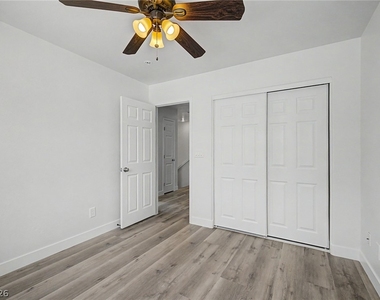 8168 New Leaf Avenue - Photo Thumbnail 18