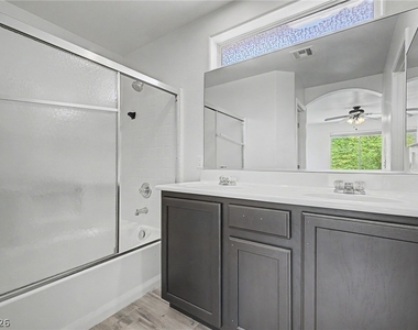 8168 New Leaf Avenue - Photo Thumbnail 15