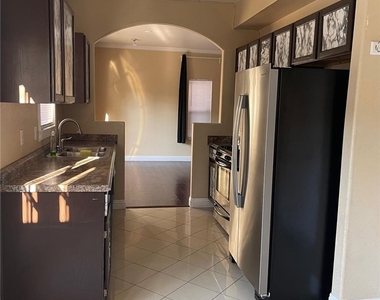 1476 Reef Ridge Court - Photo Thumbnail 3