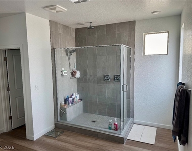 724 Emerson Creek Court - Photo Thumbnail 3