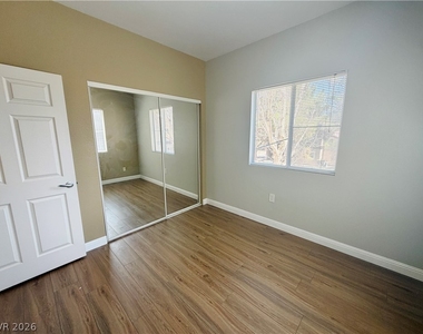 5250 S Rainbow Boulevard - Photo Thumbnail 13