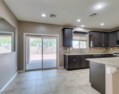 374 Taylor Springs Street - Photo Thumbnail 14