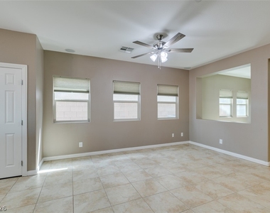 374 Taylor Springs Street - Photo Thumbnail 9