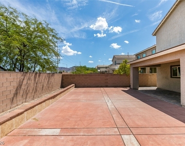 374 Taylor Springs Street - Photo Thumbnail 36