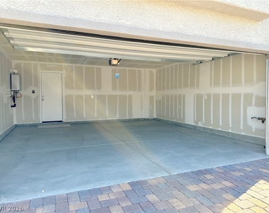 7623 Royal Halo Avenue - Photo Thumbnail 3