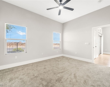 8985 S Durango Drive - Photo Thumbnail 22