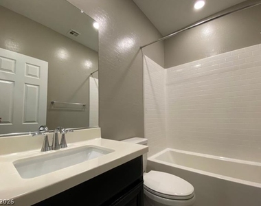 8549 Insignia Avenue - Photo Thumbnail 11