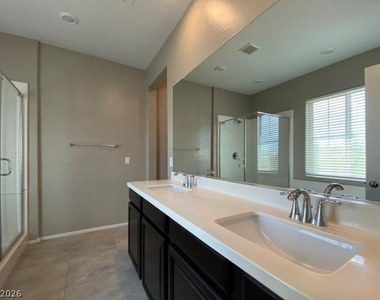 8549 Insignia Avenue - Photo Thumbnail 7