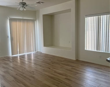6273 Highland Gardens Drive - Photo Thumbnail 7