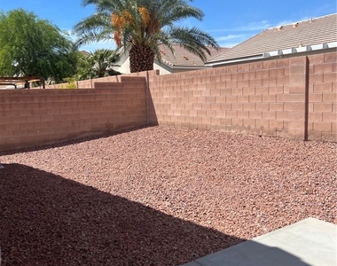 6273 Highland Gardens Drive - Photo Thumbnail 18