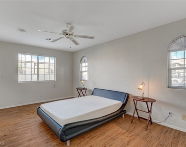 6812 Elm Creek Drive - Photo Thumbnail 19