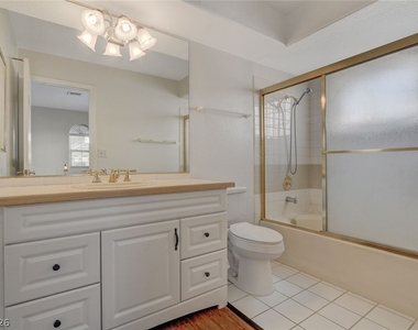 6812 Elm Creek Drive - Photo Thumbnail 24