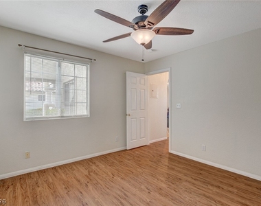 6812 Elm Creek Drive - Photo Thumbnail 28