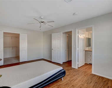 6812 Elm Creek Drive - Photo Thumbnail 20