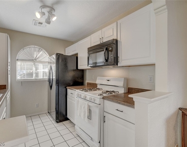 6812 Elm Creek Drive - Photo Thumbnail 12