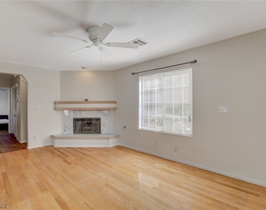 6812 Elm Creek Drive - Photo Thumbnail 9