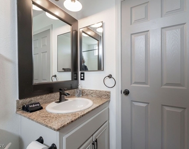 3190 E Eldorado Lane - Photo Thumbnail 33