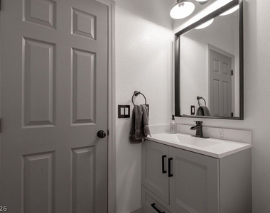 3190 E Eldorado Lane - Photo Thumbnail 21