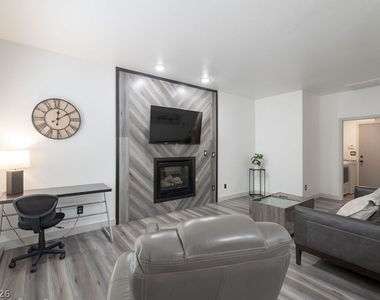 3190 E Eldorado Lane - Photo Thumbnail 15